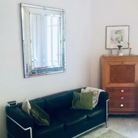Studio Le Colisee Rue Verdi Apartment